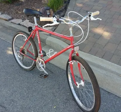 1986 Schwinn Sierra bicycle bright red with shiny chrome