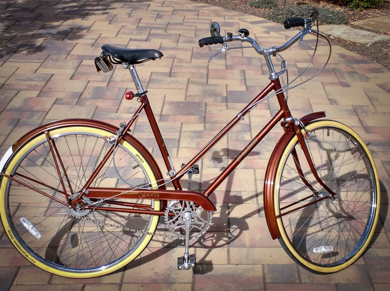 Cap'n Johnny's latest refurb, a Raleigh Sports mixte.  