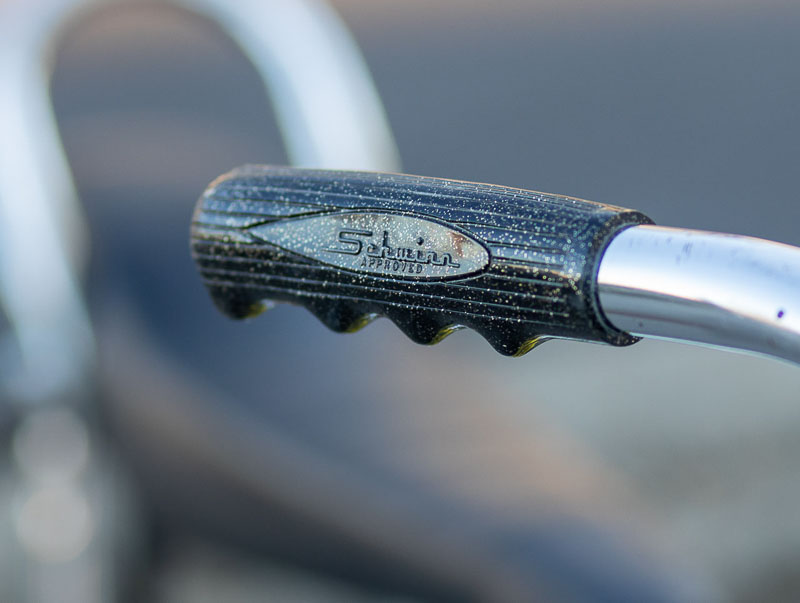 Original Schwinn grips! 