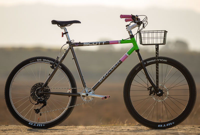 The Scott Boulder gravlkruzr restomod created by John Garrish with new and used parts